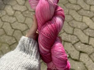 Håndfarvet Merino Garn - Rosy Pink