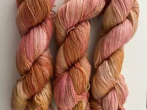 Håndfarvet Merino Garn - Peachy